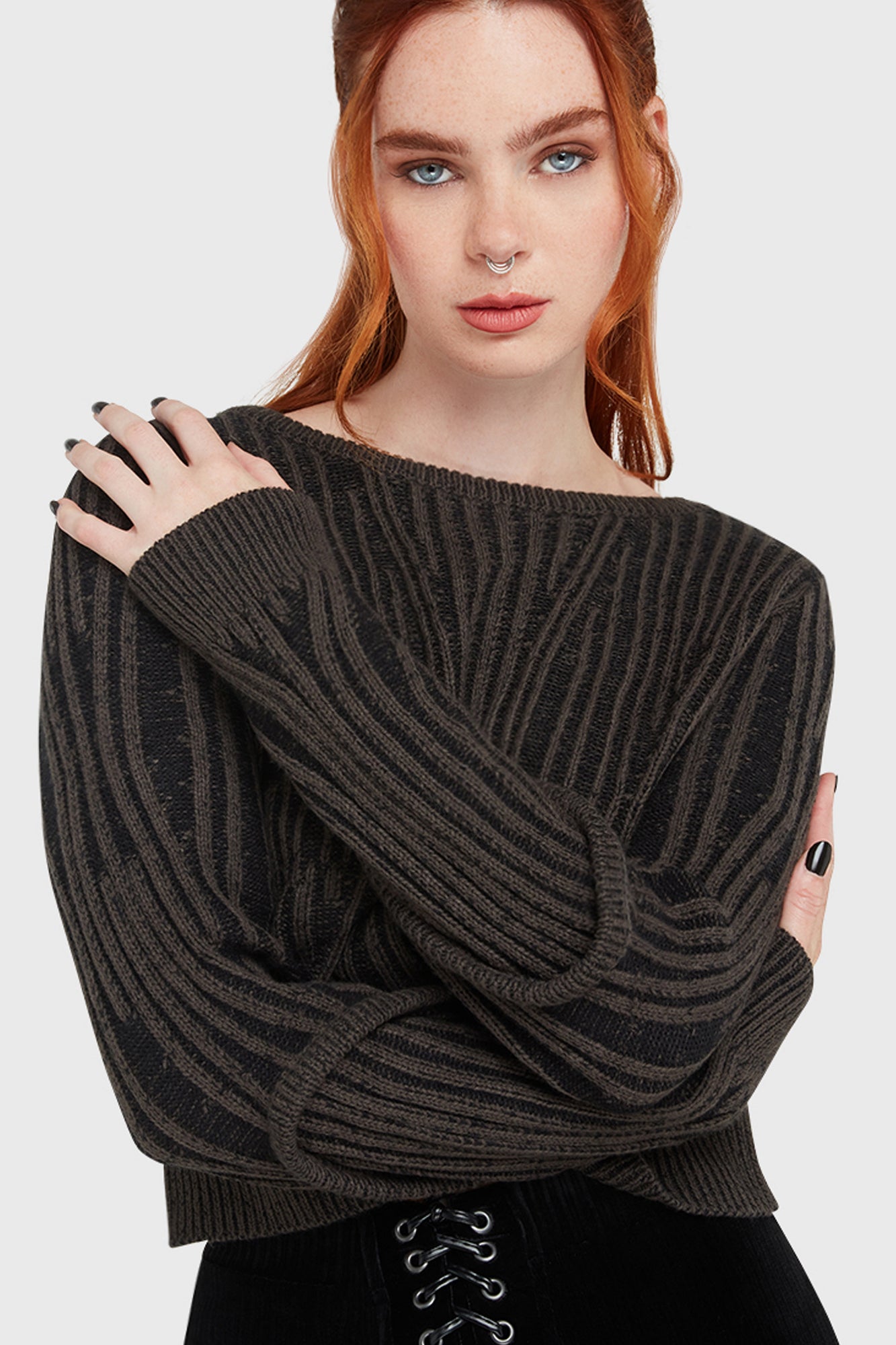 THORNEDWOODSSWEATER-
