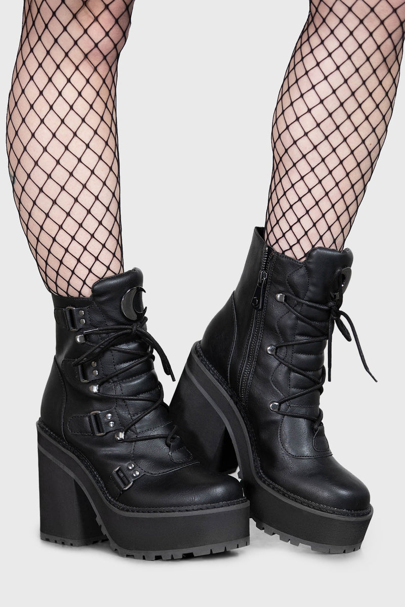Broom Rider Boots [B]