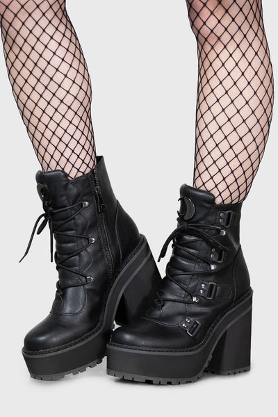 Broom Rider Boots [B]