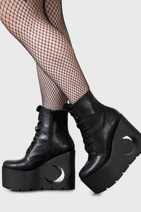 Crescent Boots