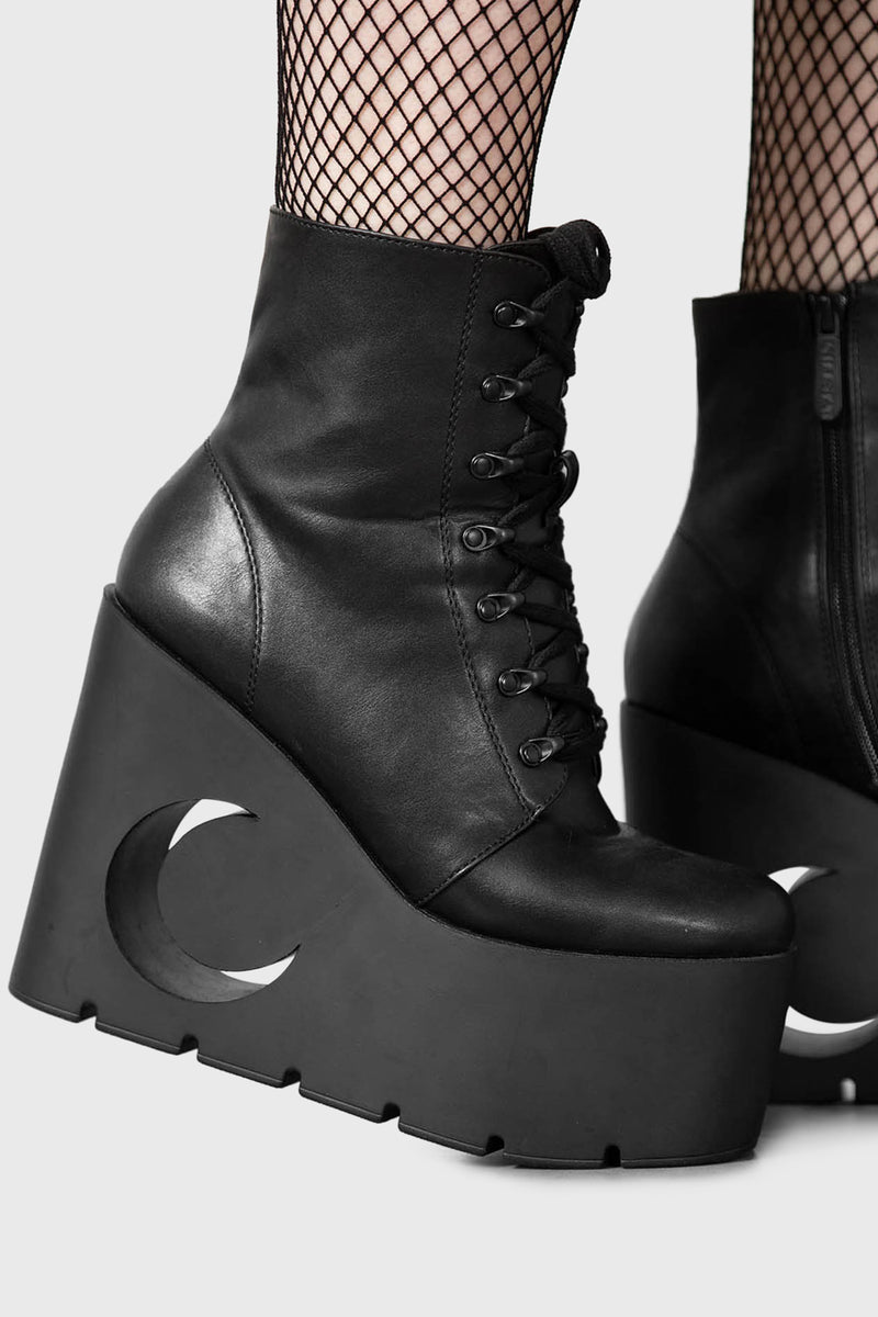 Crescent Boots