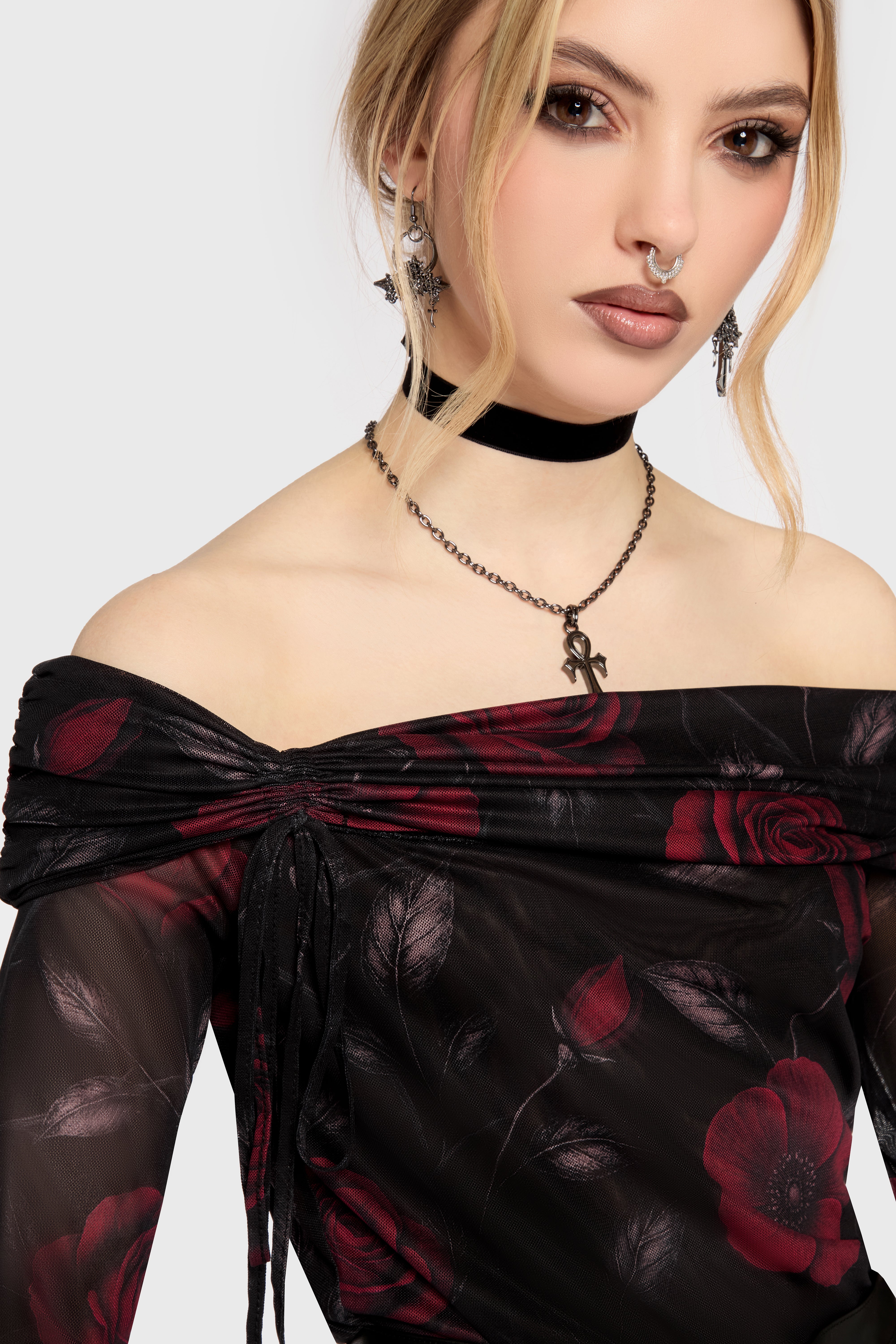Fawnelle Off The Shoulder Top ‐ KILLSTAR