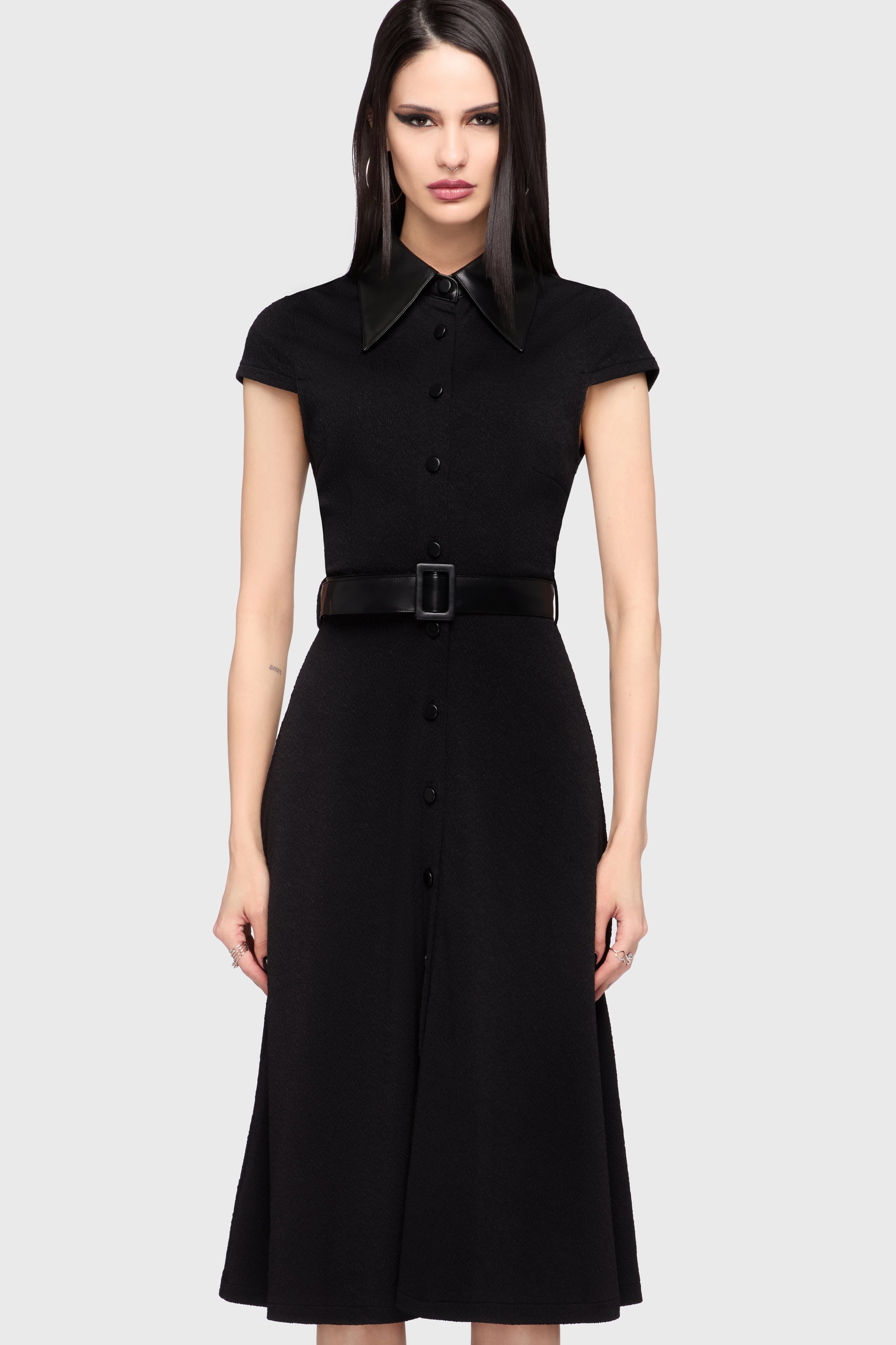 Kihilist Obsidienne Collar Dress ‐ KILLSTAR