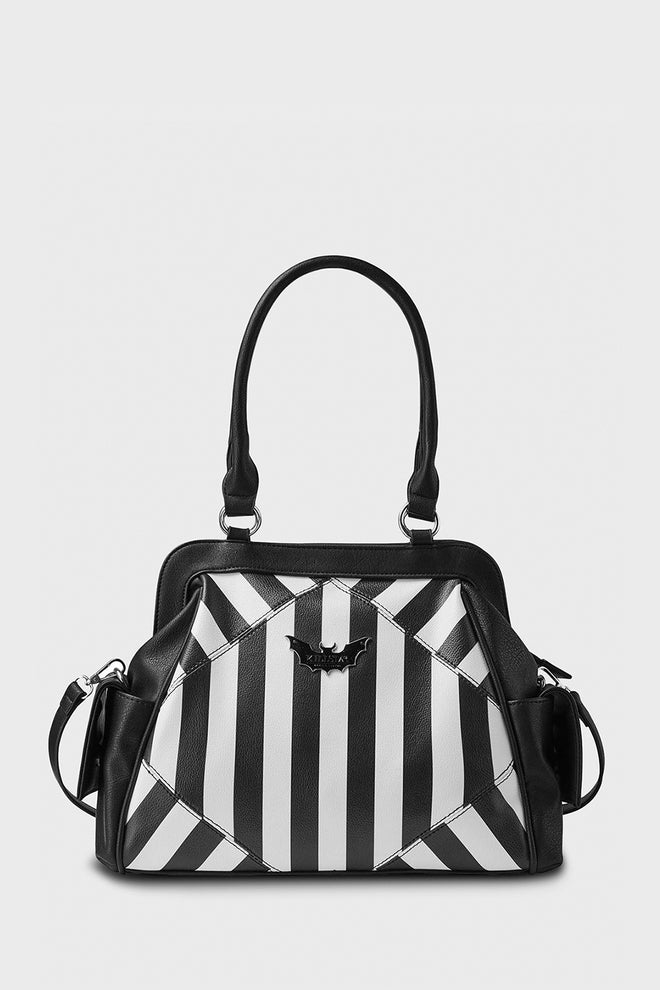 Never Trust The Living Handbag