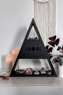 Pyramid Shelf