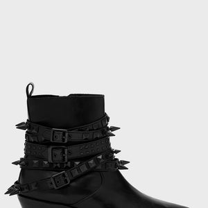 Callista Boots [BLACK STUD]