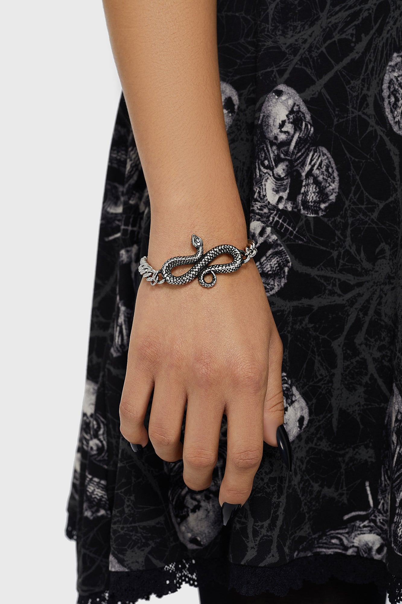 Silver Fang Bracelet ‐ KILLSTAR