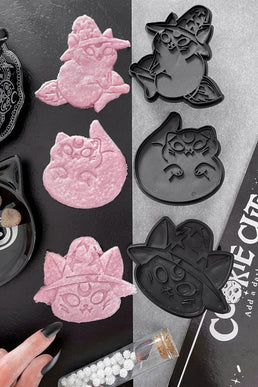 Ghost Kitty Cookie Cutters Resurrect